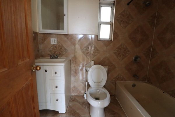 2 bedrooms apartment for rent in Gravesend / Bath Beach - Brooklyn, New York