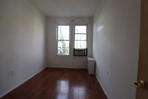 2 bedrooms apartment for rent in Gravesend / Bath Beach - Brooklyn, New York