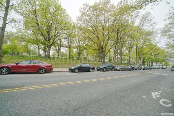 2 bedrooms apartment for rent in Astoria - Queens, New York