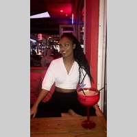 Looking for a roommate in Palm Beach County, Broward County - Miami