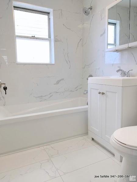 3 bedrooms apartment for rent in Gravesend / Bath Beach - Brooklyn, New York