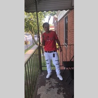 Looking for a roommate in Northwest Side - Chicago