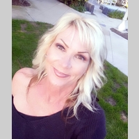 Looking for a roommate in Orange County - Los Angeles