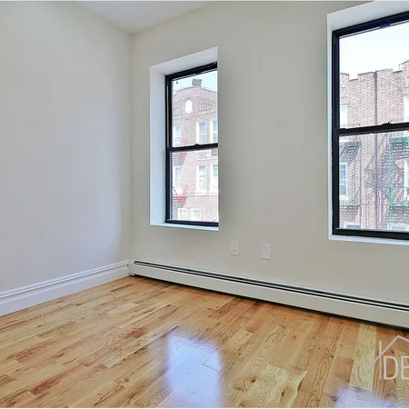 4 bedrooms apartment for rent in Brownsville - Brooklyn, New York