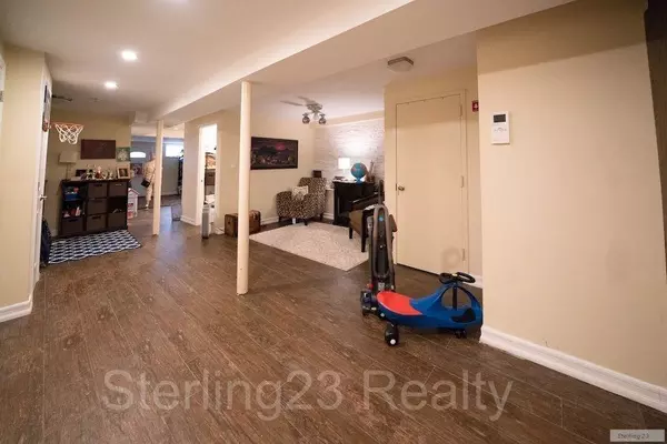 3 bedrooms apartment for rent in Astoria - Queens, New York