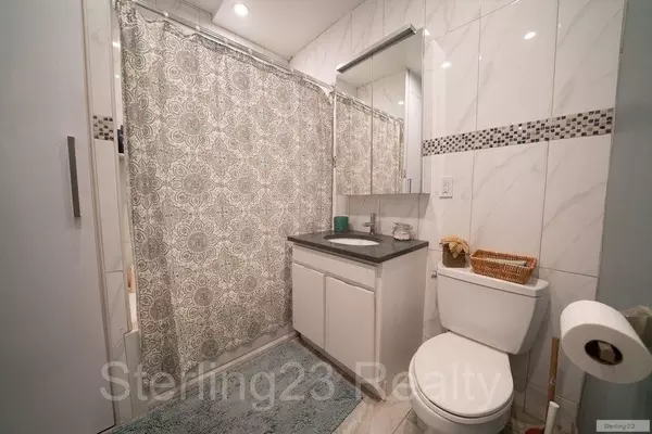 3 bedrooms apartment for rent in Astoria - Queens, New York