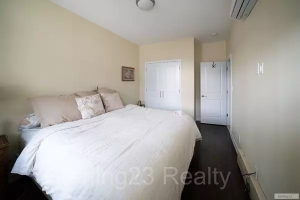 3 bedrooms apartment for rent in Astoria - Queens, New York