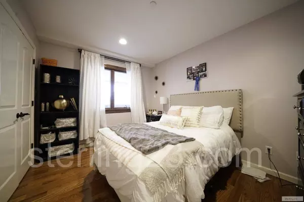 2 bedrooms apartment for rent in Astoria - Queens, New York