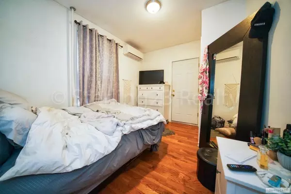 2 bedrooms apartment for rent in Astoria - Queens, New York