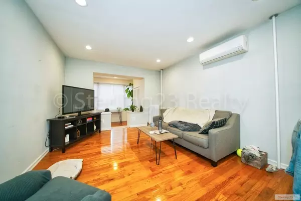2 bedrooms apartment for rent in Astoria - Queens, New York