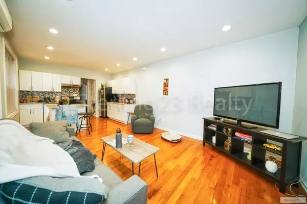 2 bedrooms apartment for rent in Astoria - Queens, New York