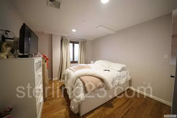 Studio Apartment for rent in Astoria - Queens, New York