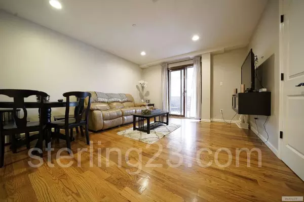 2 bedrooms apartment for rent in Astoria - Queens, New York