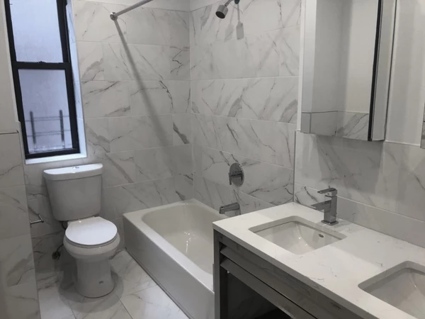 4 bedrooms apartment for rent in Washington Heights - Manhattan, New York