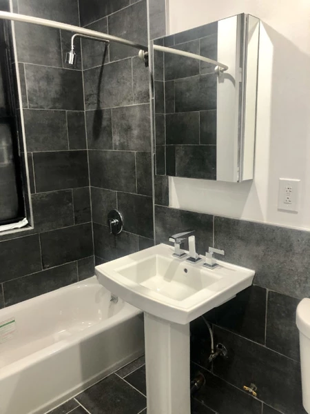 3 bedrooms apartment for rent in Washington Heights - Manhattan, New York