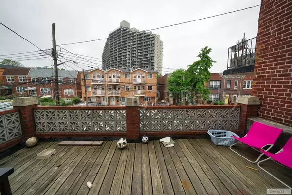 3 bedrooms apartment for rent in Astoria - Queens, New York