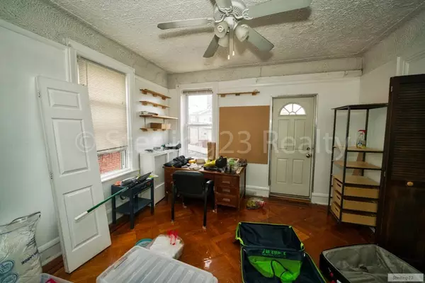 3 bedrooms apartment for rent in Astoria - Queens, New York