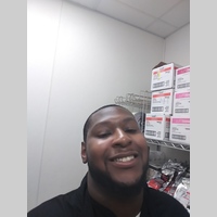 Looking for a roommate in Se Dallas, Sw Dallas, Ne Dallas - Dallas