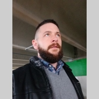 Looking for a roommate