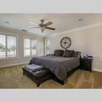 Looking for a roommate in Central Los Angeles, San Gabriel Valley, San Fernando Valley, Westside / South Bay - Los Angeles