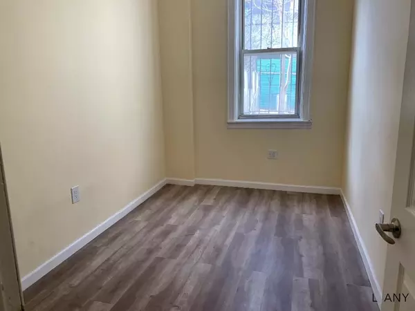 3 bedrooms apartment for rent in Belmont - The Bronx, New York