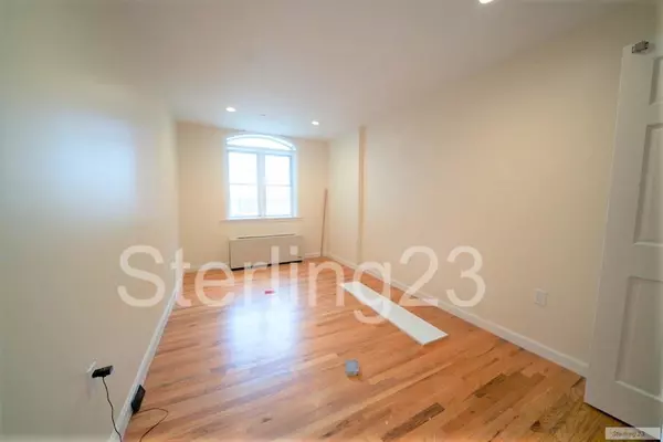 2 bedrooms apartment for rent in Astoria - Queens, New York