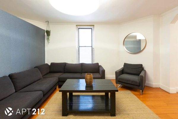 Coliving in East Village - Manhattan, New York