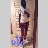 Looking for a roommate