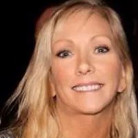 Looking for a roommate in San Fernando Valley - Los Angeles