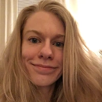 Looking for a roommate in Central Los Angeles, The Verdugos, San Fernando Valley - Los Angeles