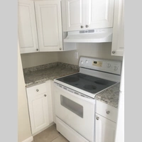 Looking for a roommate in Palm Beach County - Miami