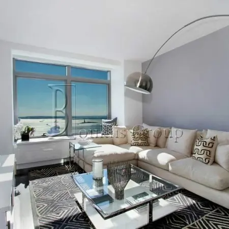 3 bedrooms apartment for rent in Financial District - Manhattan, New York