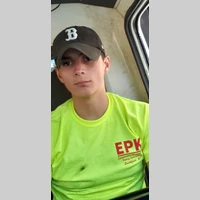 Looking for a roommate in North Shore, North Shore, South Shore, Metro Area, Somerville, Cambridge, Boston - Boston