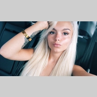 Looking for a roommate