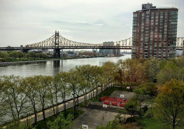 4 bedrooms apartment for rent in Roosevelt Island - Manhattan, New York