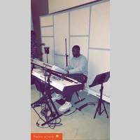 Looking for a roommate in Central Los Angeles, The Verdugos, Westside / South Bay - Los Angeles