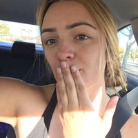 Looking for a roommate in Coastal - San Diego