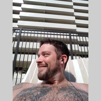 Looking for a roommate