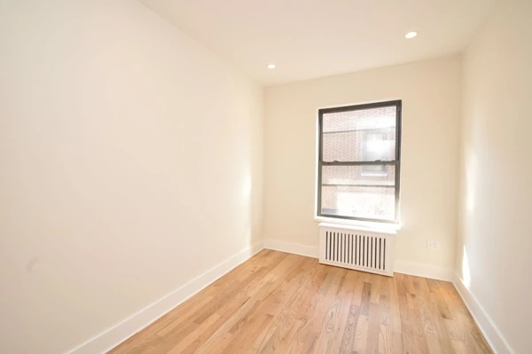 2 bedrooms apartment for rent in Kew Gardens - Queens, New York
