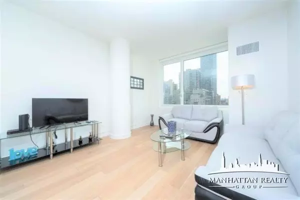 4 bedrooms apartment for rent in Midtown West - Manhattan, New York