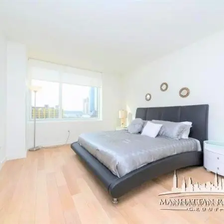 4 bedrooms apartment for rent in Midtown West - Manhattan, New York