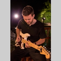 Looking for a roommate in Boston - Boston