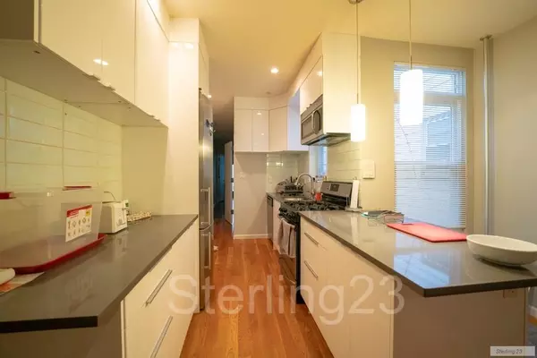 3 bedrooms apartment for rent in Astoria - Queens, New York