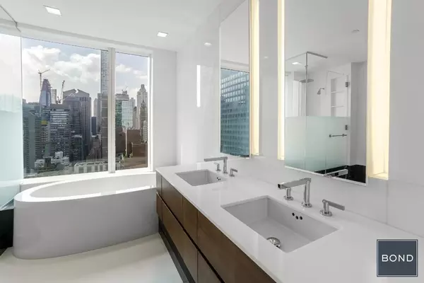 3 bedrooms apartment for rent in Midtown East - Manhattan, New York