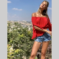 Looking for a roommate