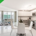 Room for rent in Brickell #7