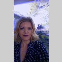 Looking for a roommate in Coastal - San Diego