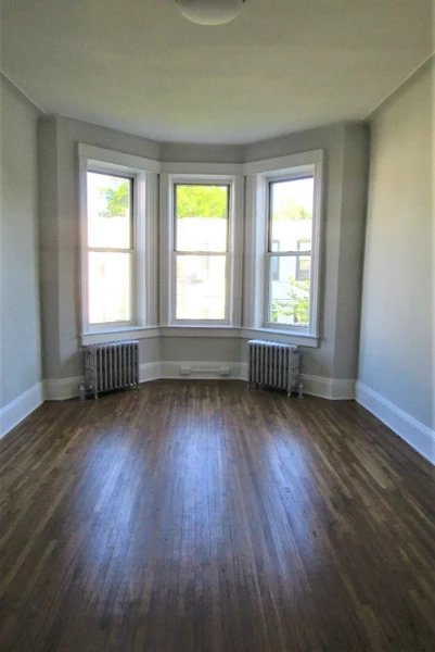 3 bedrooms apartment for rent in Ridgewood - Queens, New York