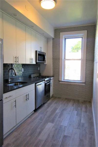 3 bedrooms apartment for rent in Ridgewood - Queens, New York