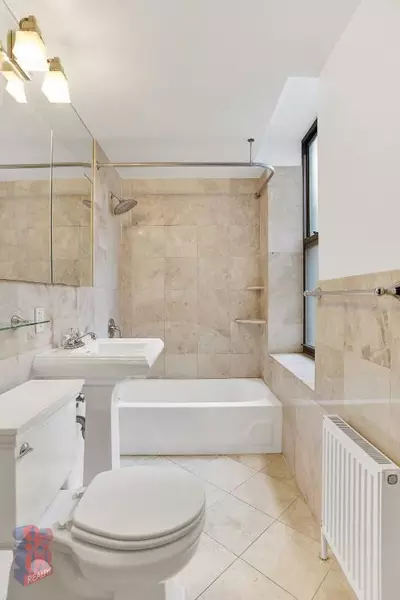 4 bedrooms apartment for rent in Midtown West - Manhattan, New York